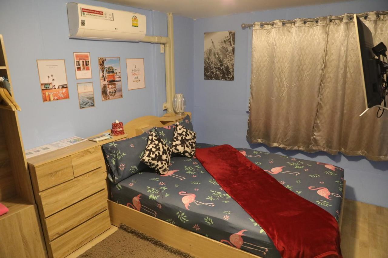 בנגקוק Interpartie Hotel (Adults Only) מראה חיצוני תמונה