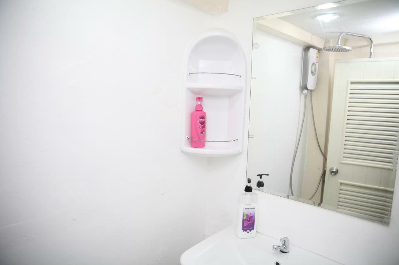 בנגקוק Interpartie Hotel (Adults Only) מראה חיצוני תמונה