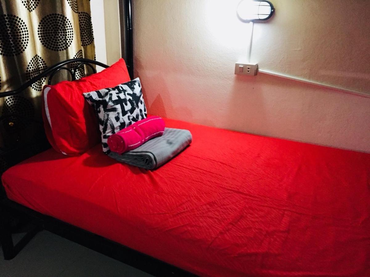 בנגקוק Interpartie Hotel (Adults Only) חדר תמונה